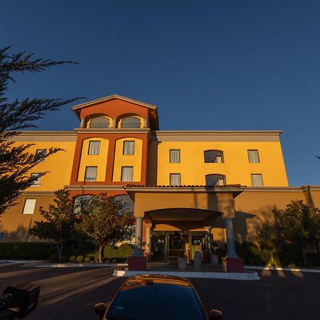 Nogales  Fiesta Inn Nogales מראה חיצוני תמונה